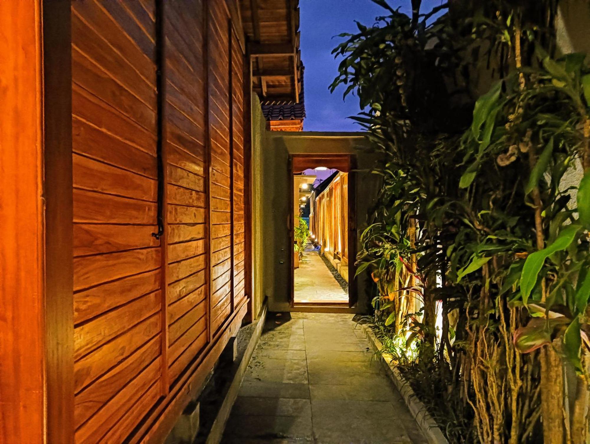 Ngesil Private Joglo & Pool Hotel Ubud  Bagian luar foto