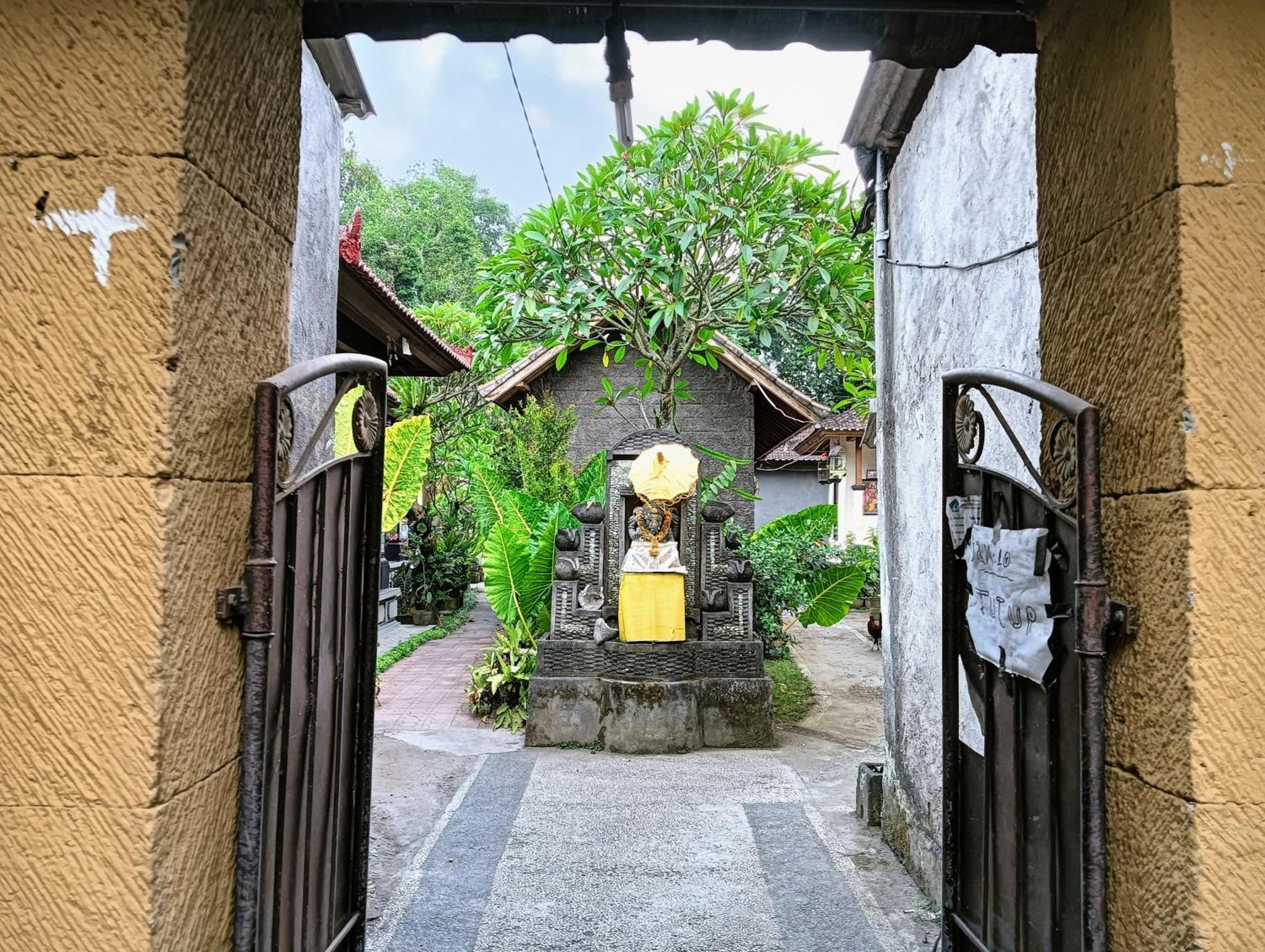 Ngesil Private Joglo & Pool Hotel Ubud  Bagian luar foto