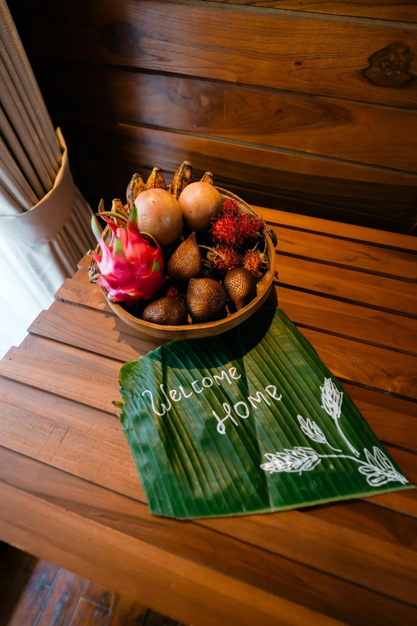 Ngesil Private Joglo & Pool Hotel Ubud  Bagian luar foto
