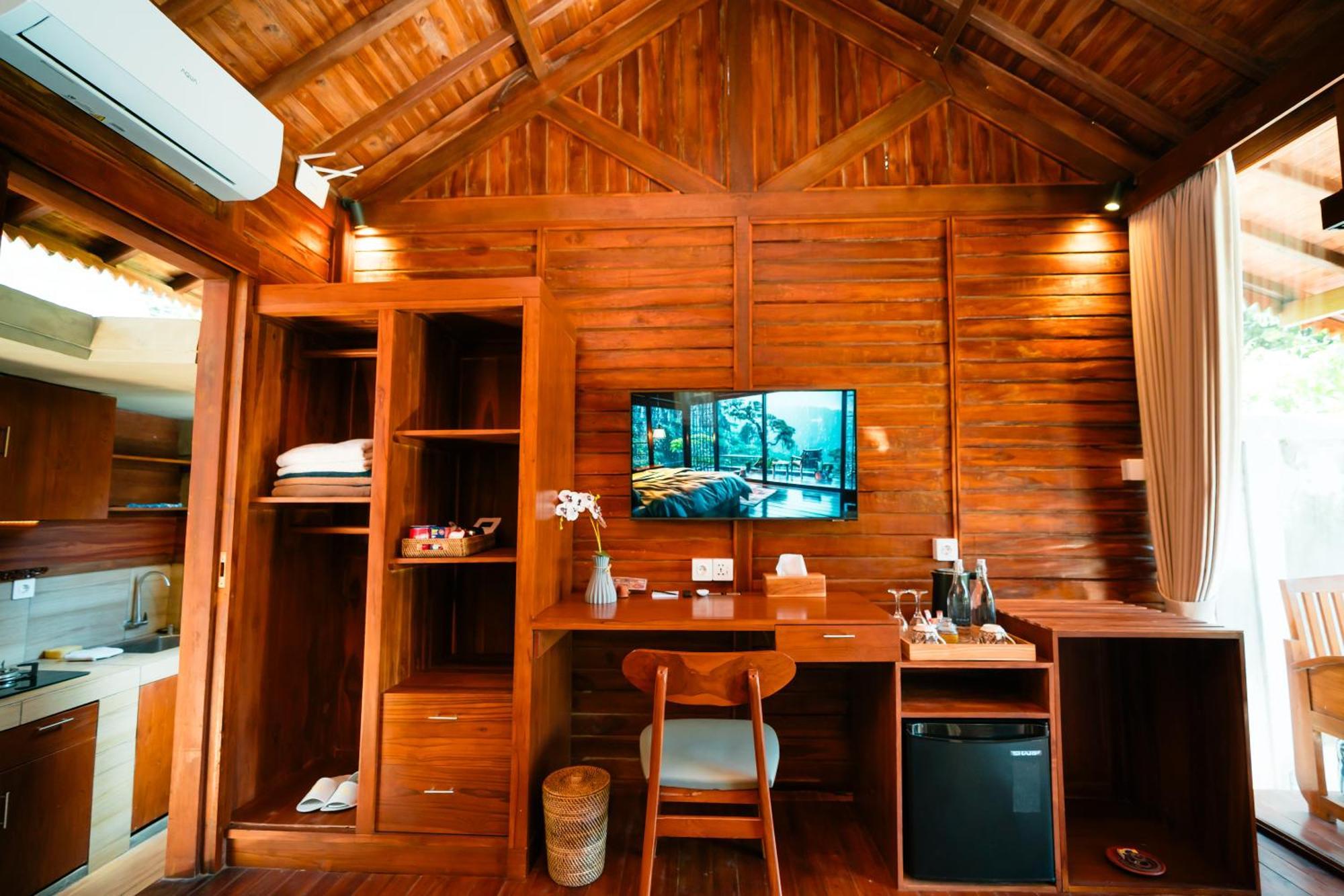 Ngesil Private Joglo & Pool Hotel Ubud  Bagian luar foto